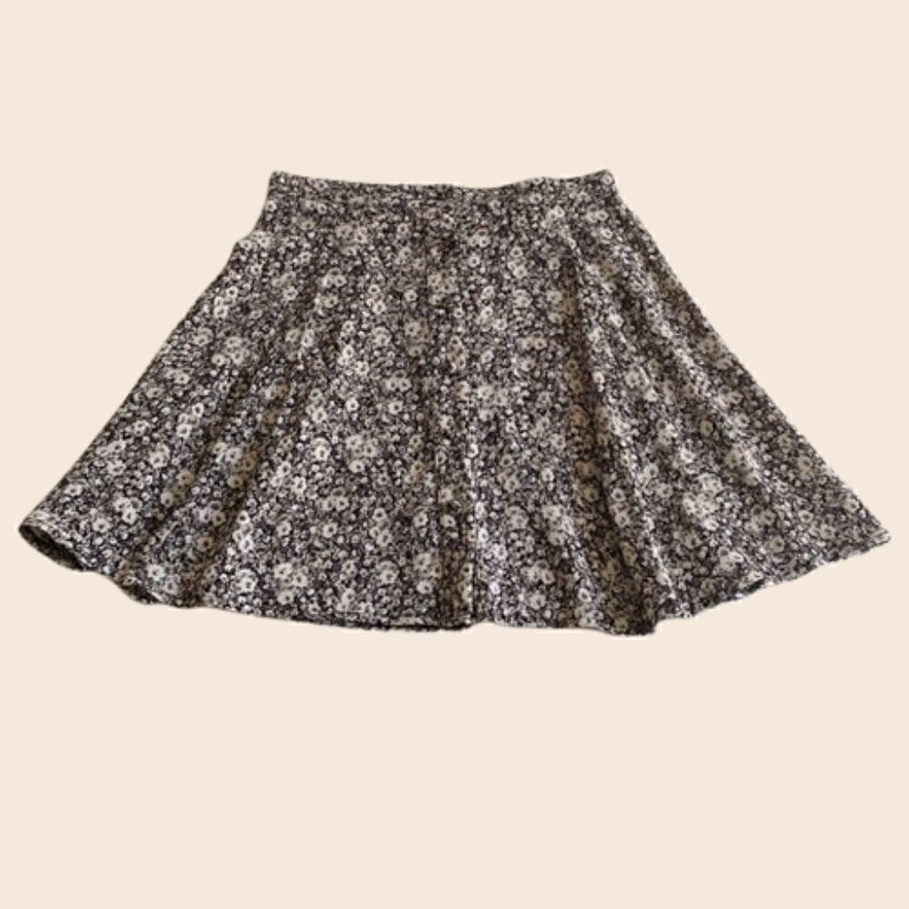 Brandy Melville Black and Gray Floral Mini Skater Skirt